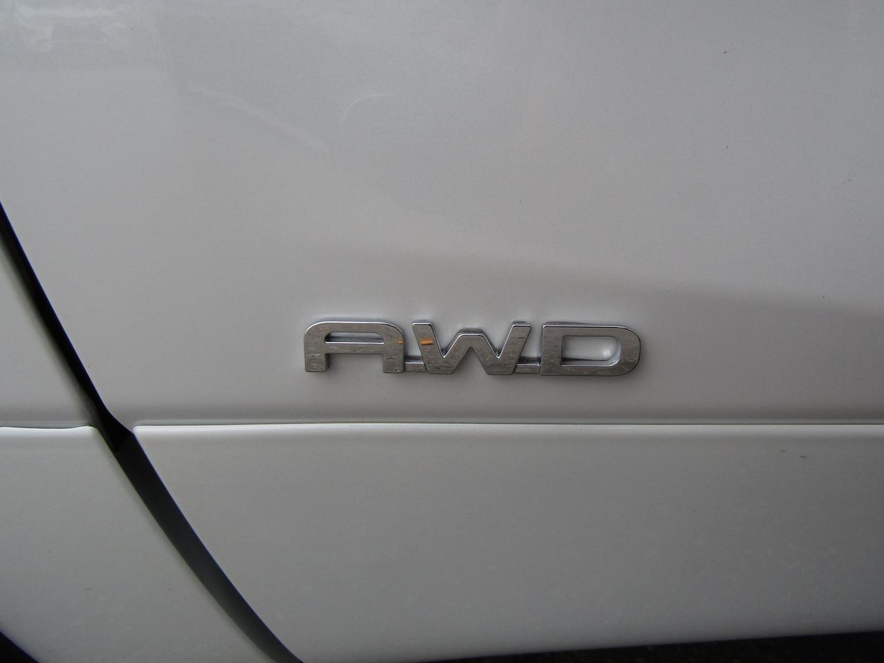 2024 Toyota Highlander Hybrid LE, Hybrid, AWD, Automatic Trunk, 7 PASS, Sunroof, Camera, *Certified* Photo