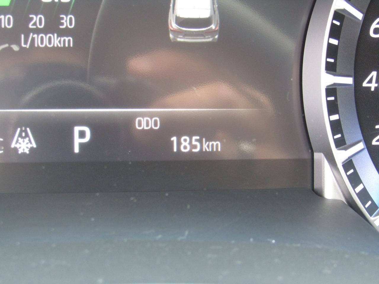 2024 Toyota Highlander Hybrid LE, Hybrid, AWD, Automatic Trunk, 7 PASS, Sunroof, Camera, *Certified* Photo