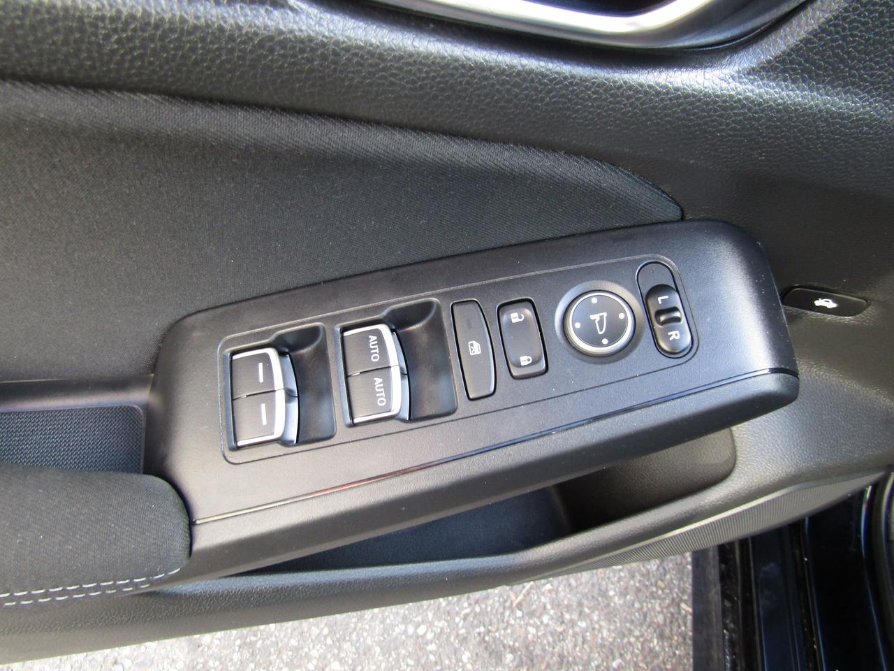 2022 Honda Civic LX, Camera, Adaptive, Lane Assist, Collision Warning, *Certified* Photo
