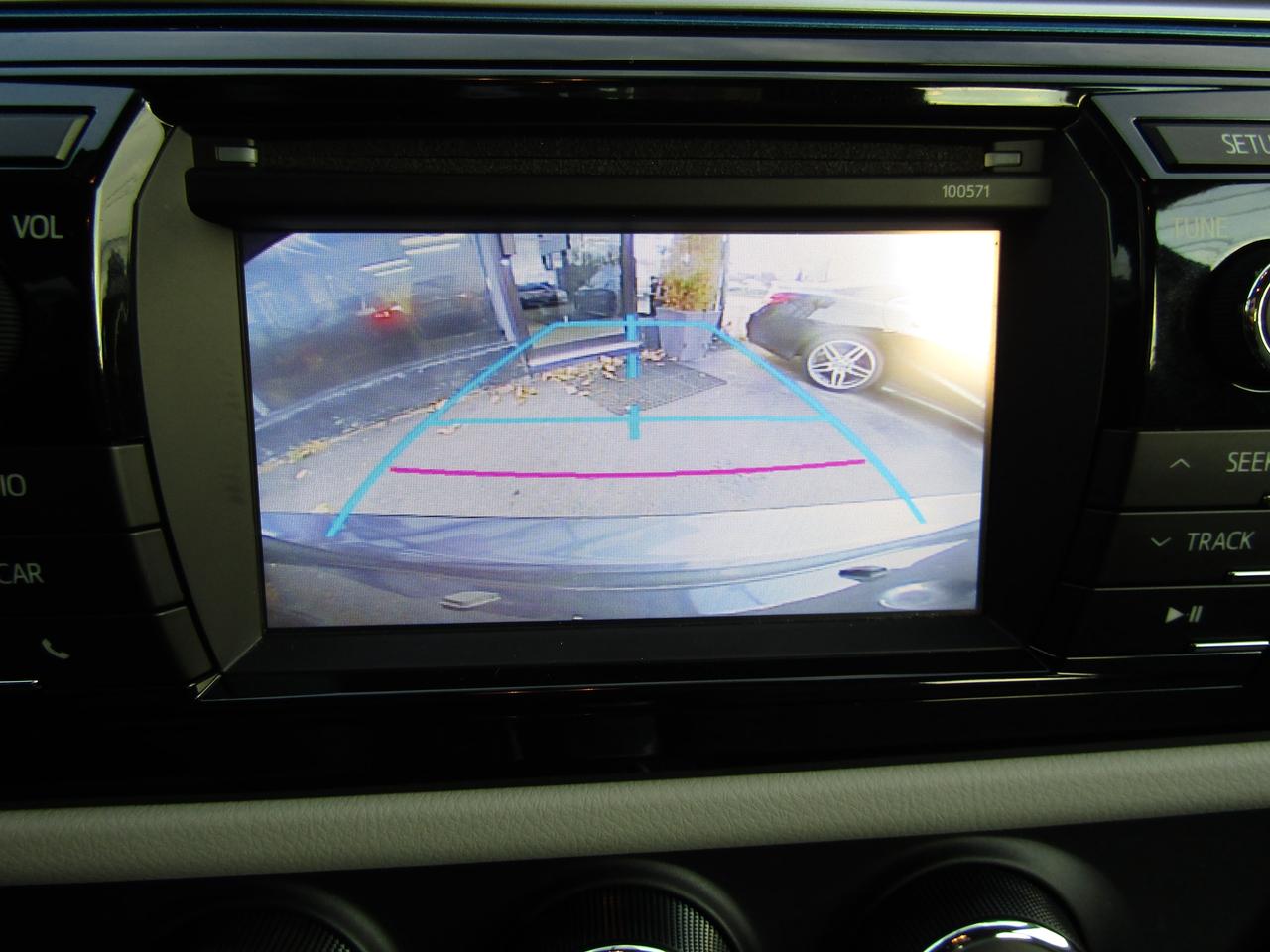 2016 Toyota Corolla LE, Camera, Heated Seats, Bluetooth, *Low KM*Certified* Photo