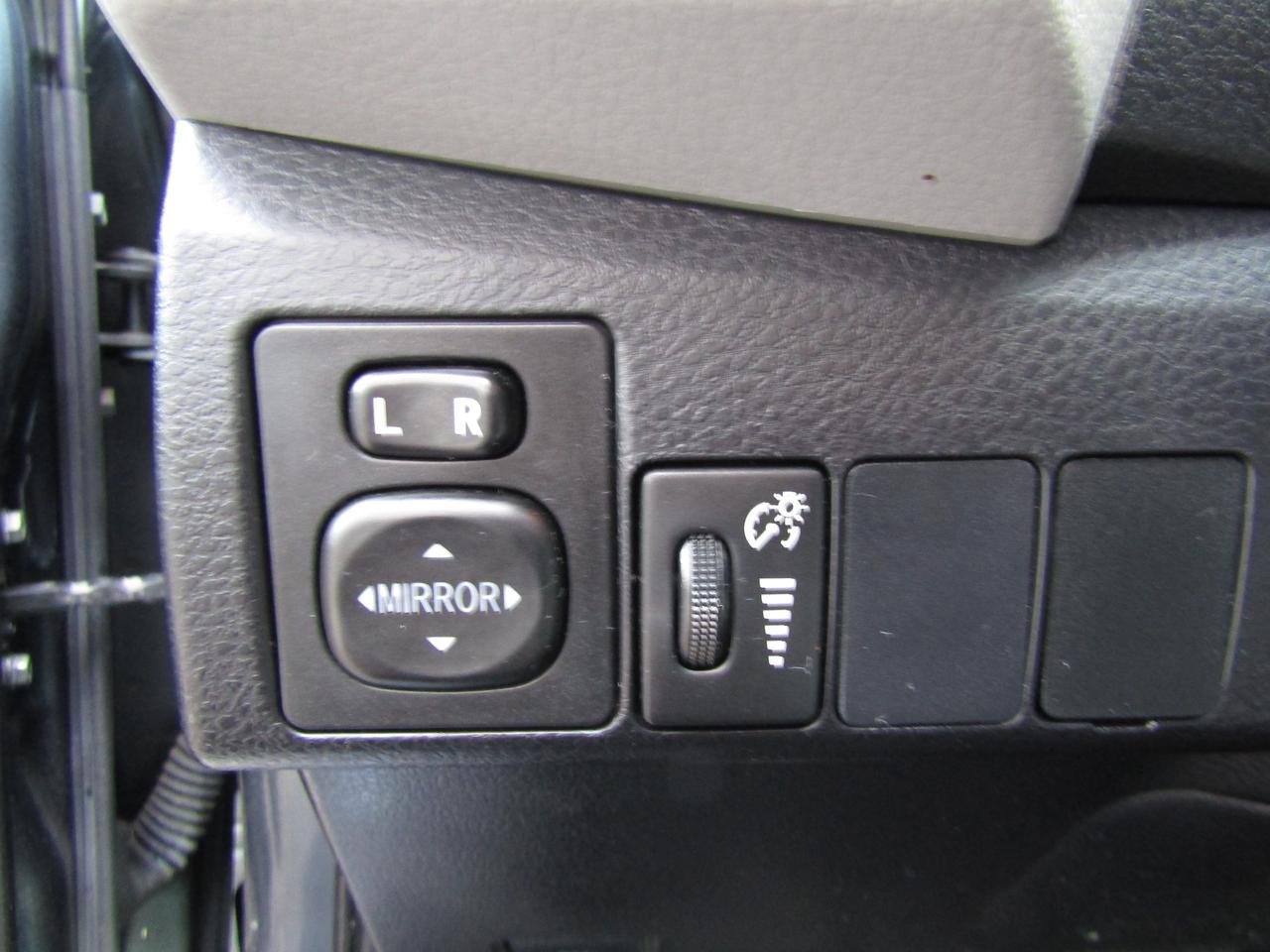 2016 Toyota Corolla LE, Camera, Heated Seats, Bluetooth, *Low KM*Certified* Photo