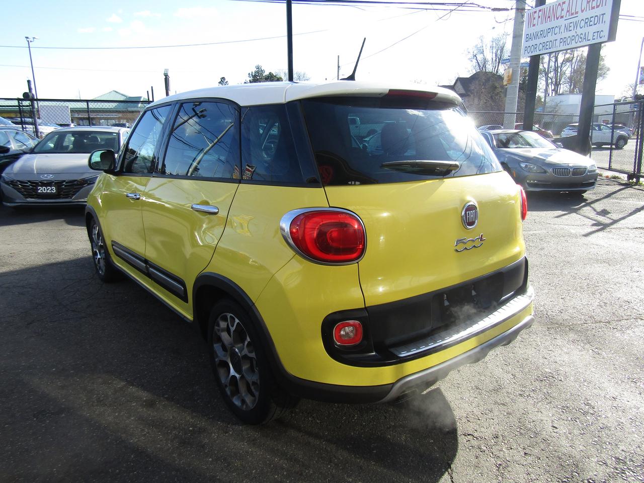 2014 Fiat 500L Trekking, Pano, Bluetooth, Heated Seats, Alloy, *Certified* Photo4