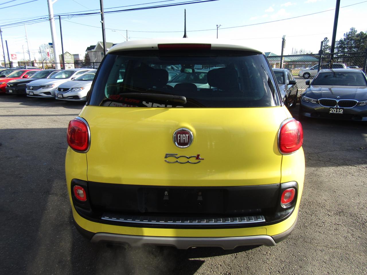 2014 Fiat 500L Trekking, Pano, Bluetooth, Heated Seats, Alloy, *Certified* Photo