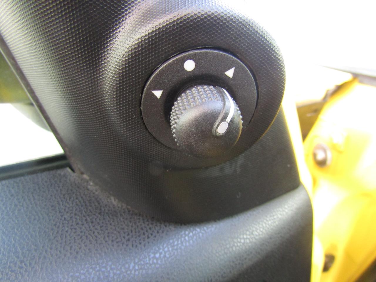 2014 Fiat 500L Trekking, Pano, Bluetooth, Heated Seats, Alloy, *Certified* Photo