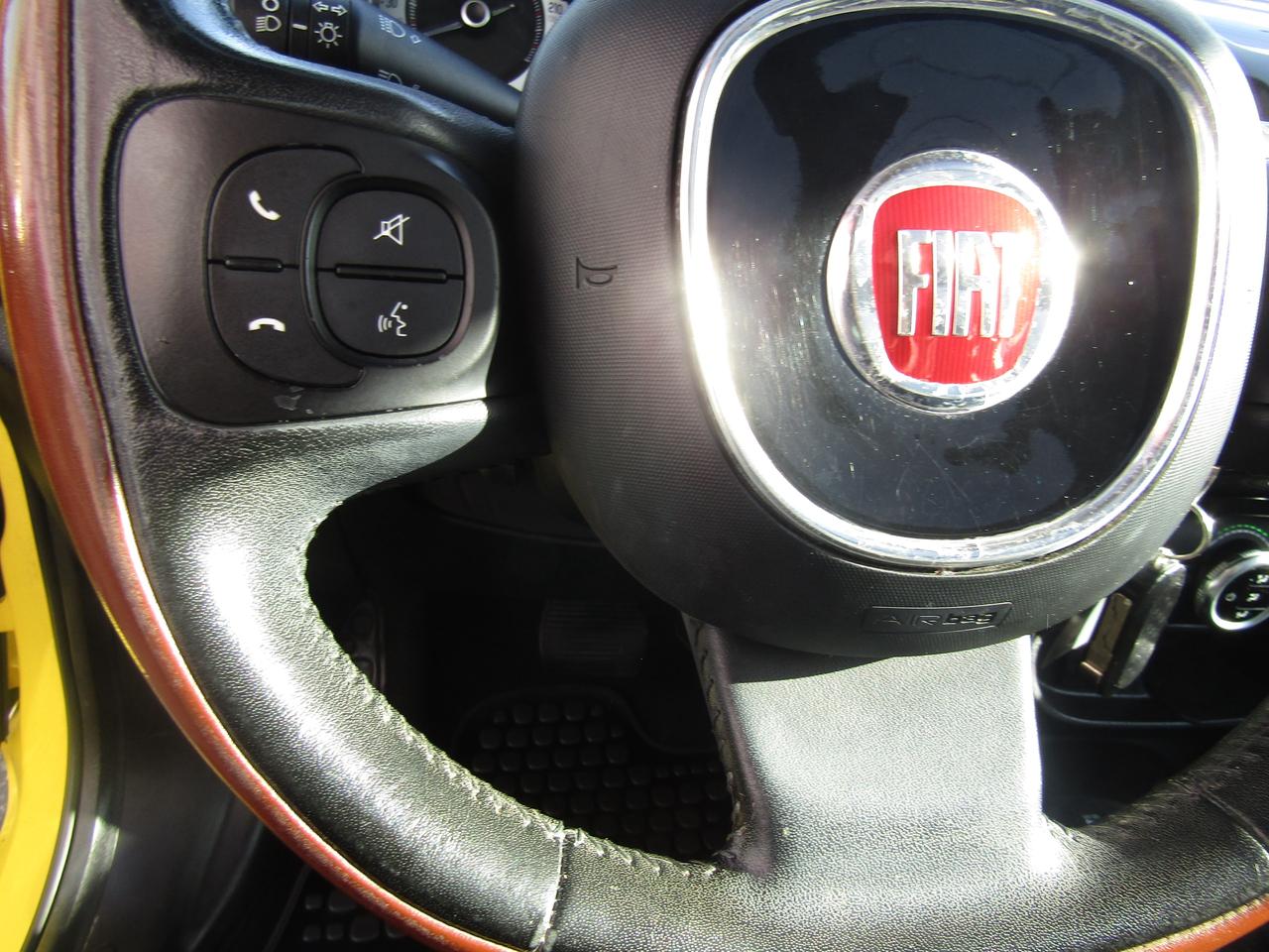 2014 Fiat 500L Trekking, Pano, Bluetooth, Heated Seats, Alloy, *Certified* Photo