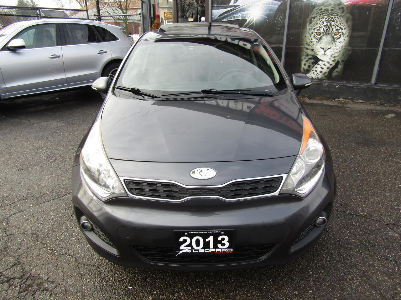 2013 Kia Rio SX, Sunroof, Camera, Bluetooth, Leather, Alloy, *Certified* Photo5