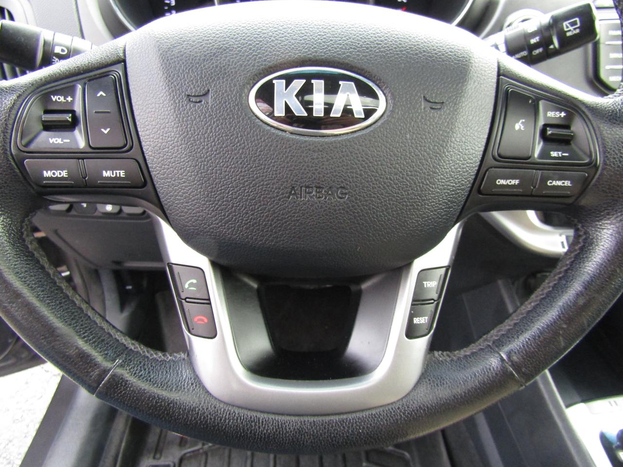 2013 Kia Rio SX, Sunroof, Camera, Bluetooth, Leather, Alloy, *Certified* Photo