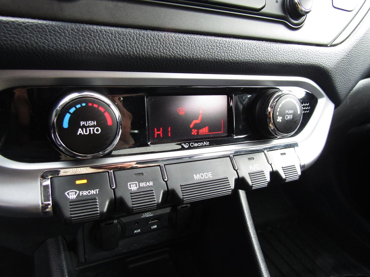 2013 Kia Rio SX, Sunroof, Camera, Bluetooth, Leather, Alloy, *Certified* Photo