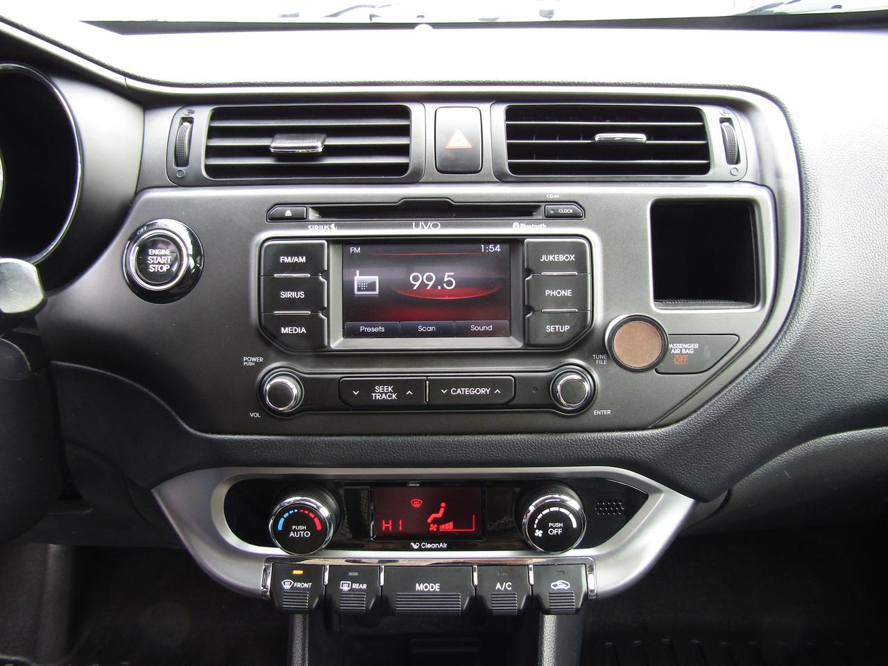 2013 Kia Rio SX, Sunroof, Camera, Bluetooth, Leather, Alloy, *Certified* Photo