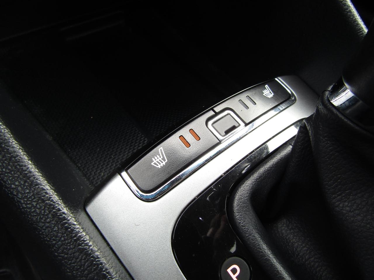 2013 Kia Rio SX, Sunroof, Camera, Bluetooth, Leather, Alloy, *Certified* Photo