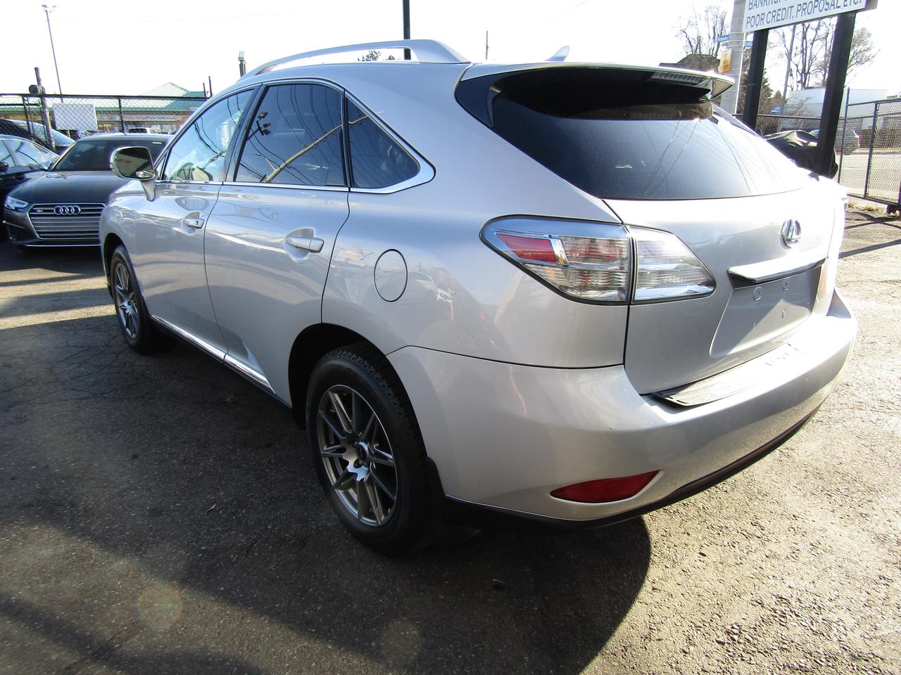 2010 Lexus RX 350 Prem, Awd, Sunroof, Leather, Cooled Seat, *Certified* Photo4