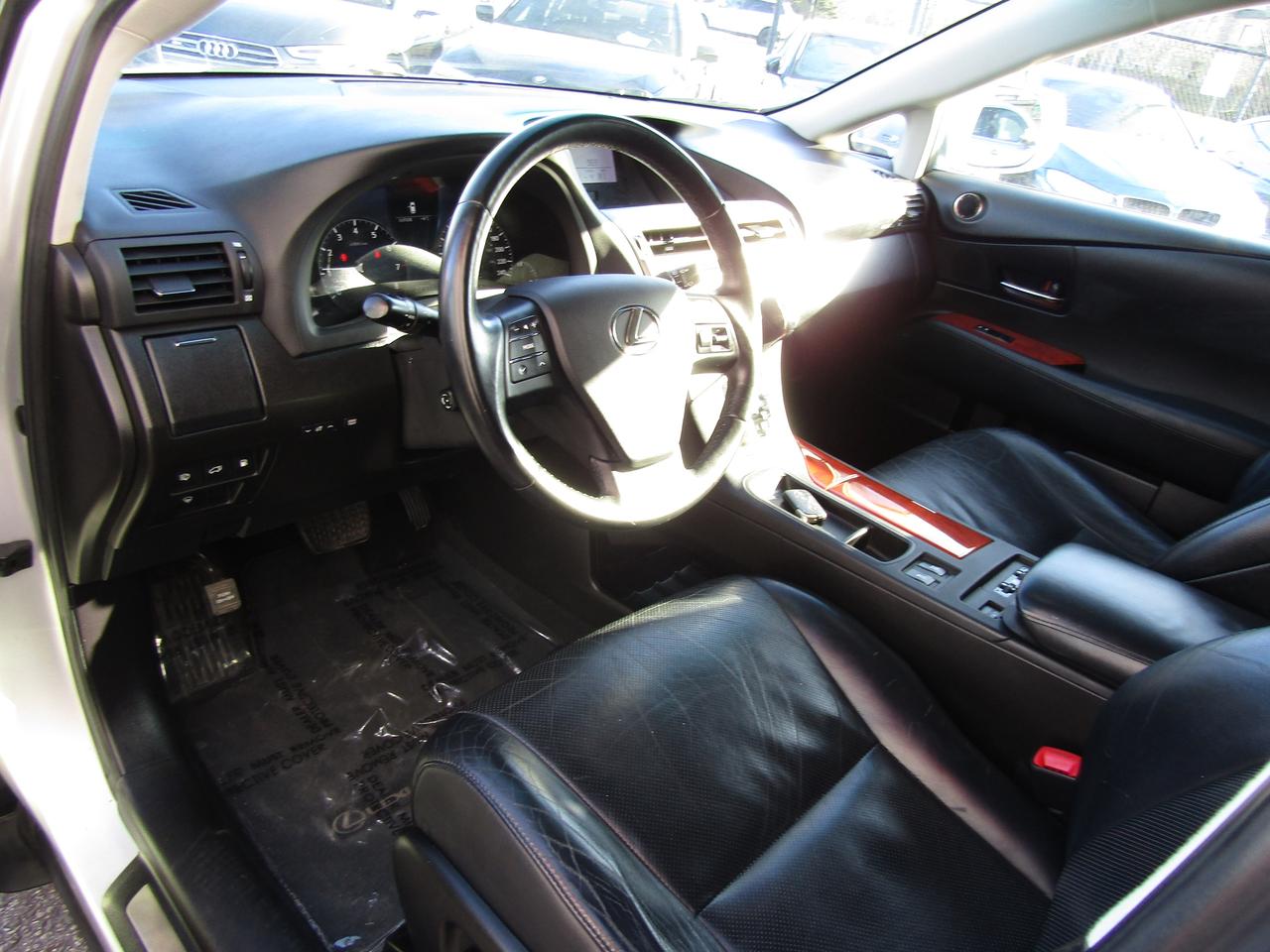 2010 Lexus RX 350 Prem, Awd, Sunroof, Leather, Cooled Seat, *Certified* Photo