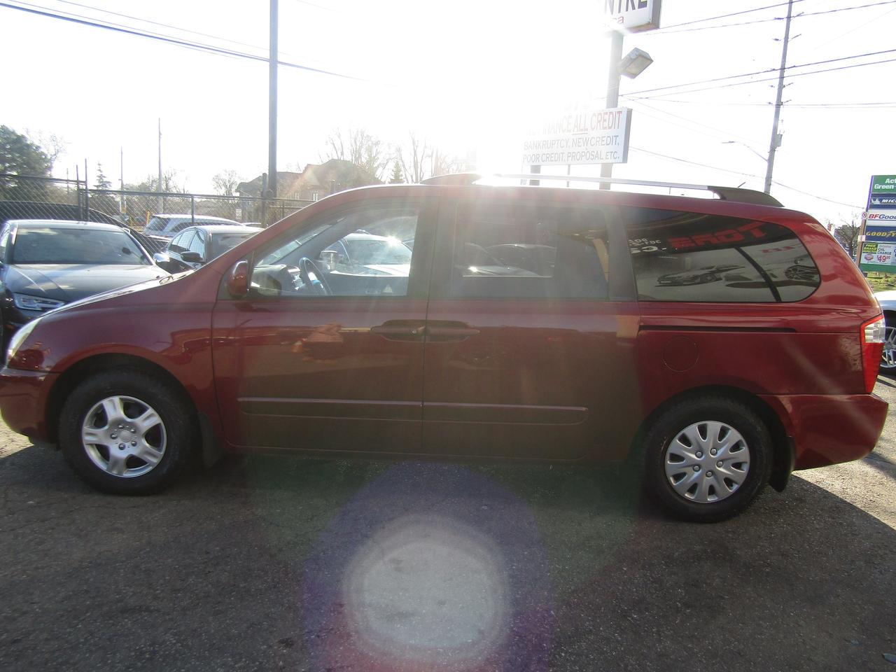 2010 Kia Sedona LX, 7Pass, Cruise Ctrl, Automatic Trans. *AS IS* Photo3