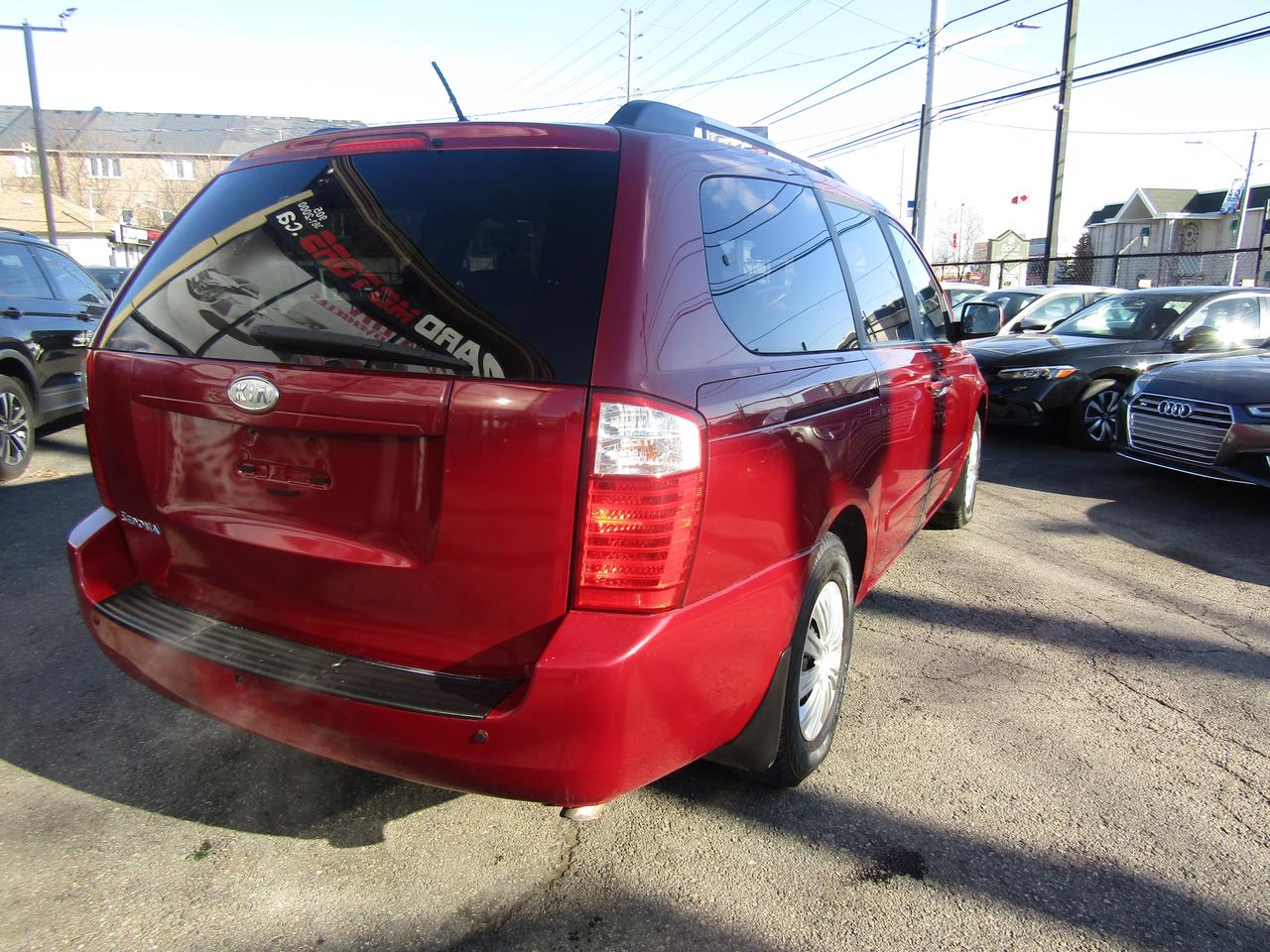 2010 Kia Sedona LX, 7Pass, Cruise Ctrl, Automatic Trans. *AS IS* Photo