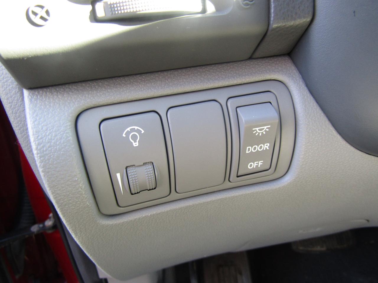 2010 Kia Sedona LX, 7Pass, Cruise Ctrl, Automatic Trans. *AS IS* Photo