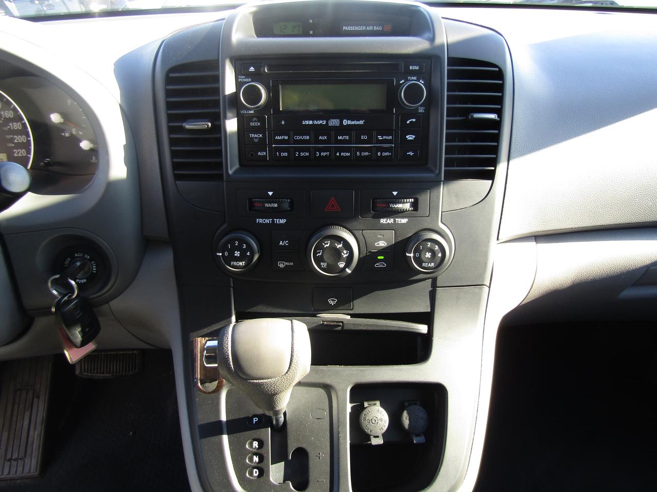 2010 Kia Sedona LX, 7Pass, Cruise Ctrl, Automatic Trans. *AS IS* Photo