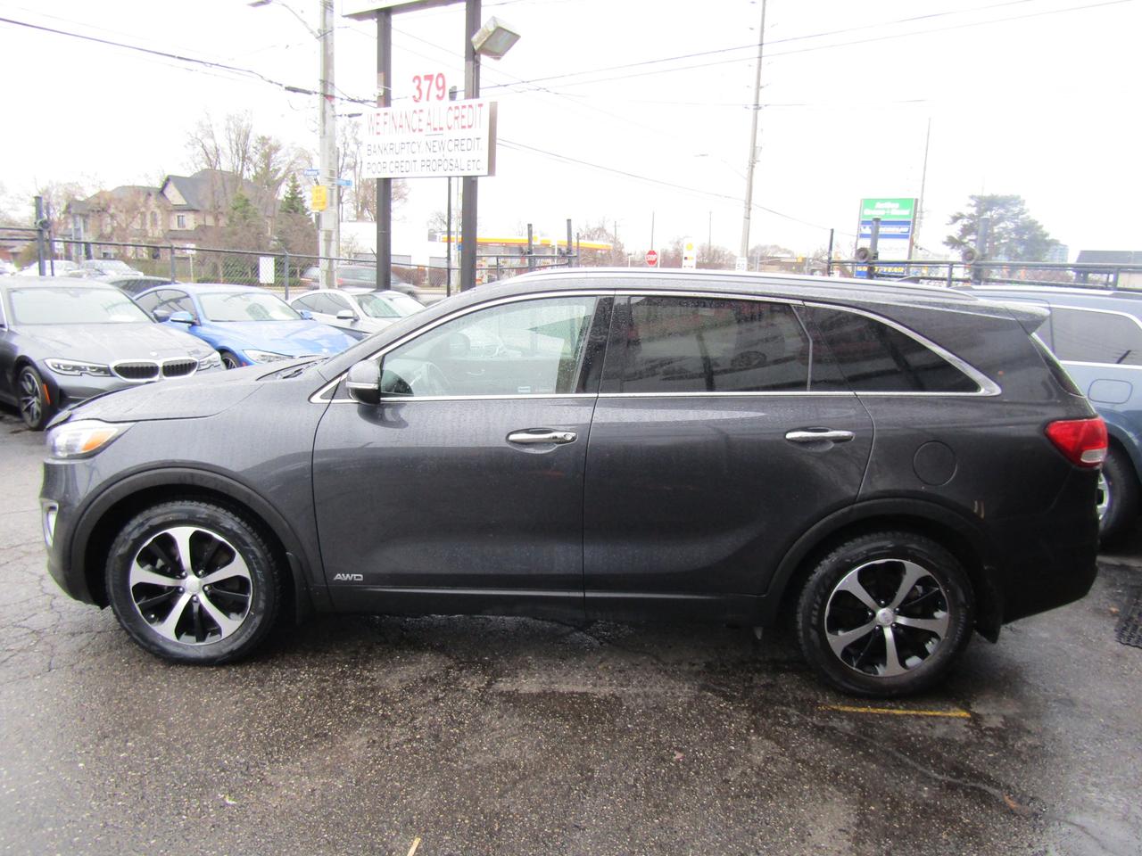 2018 Kia Sorento EX, Camera, DVD, Blind Spot, Leather, Memory, Alloy, *Certified* Photo3