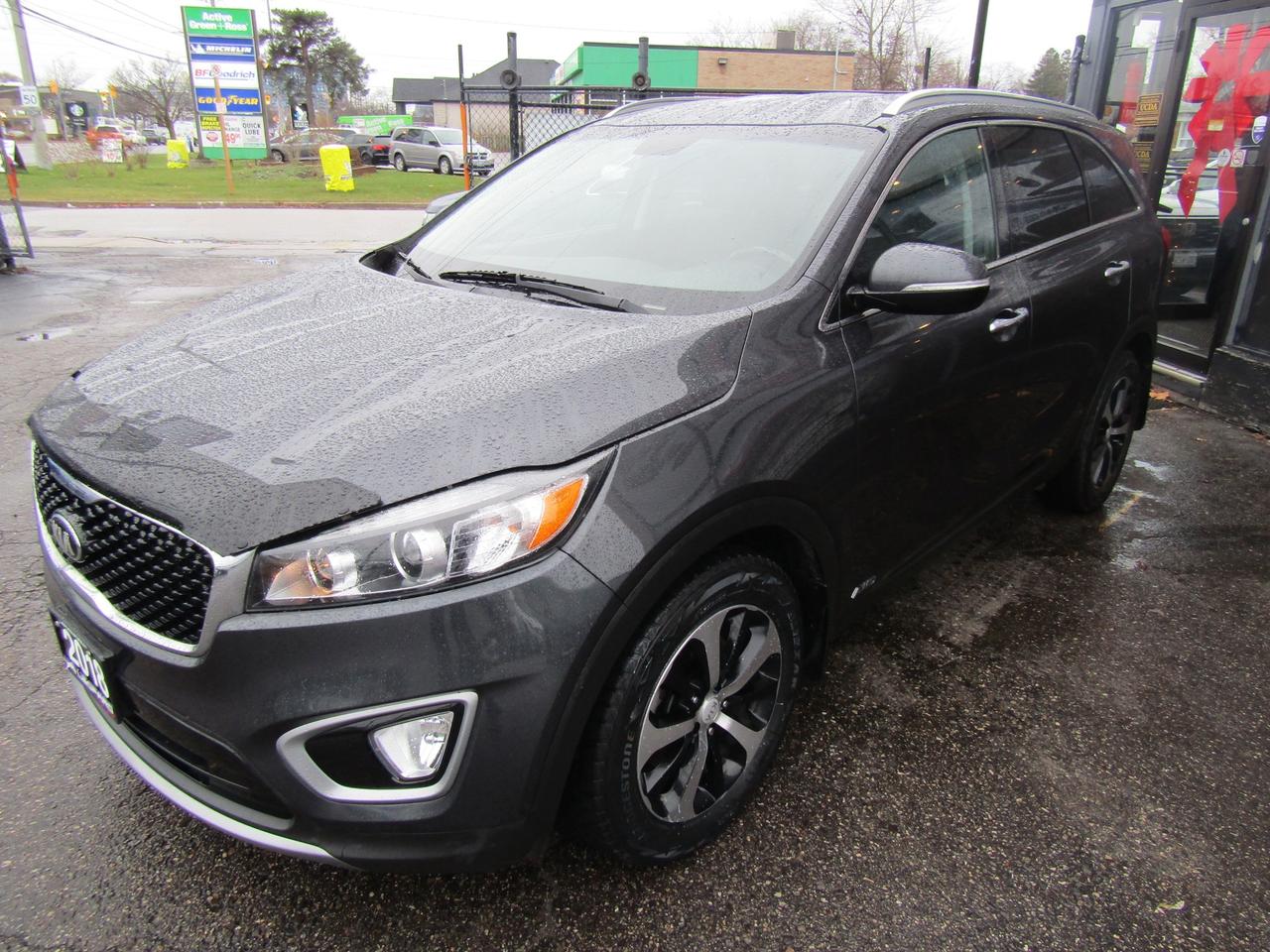 2018 Kia Sorento EX, Camera, DVD, Blind Spot, Leather, Memory, Alloy, *Certified* Photo2