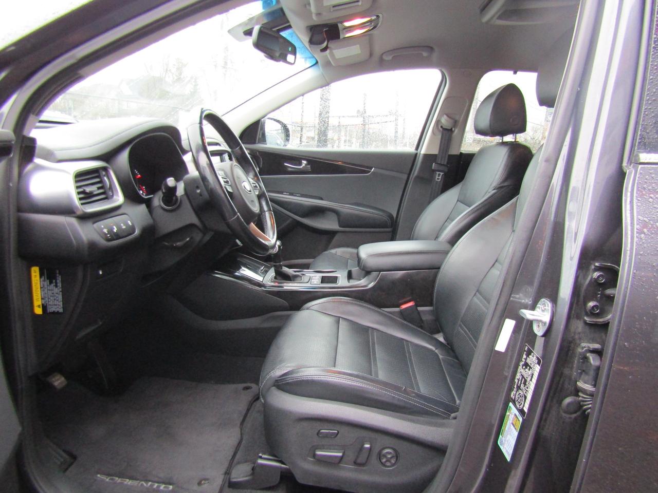 2018 Kia Sorento EX, Camera, DVD, Blind Spot, Leather, Memory, Alloy, *Certified* Photo