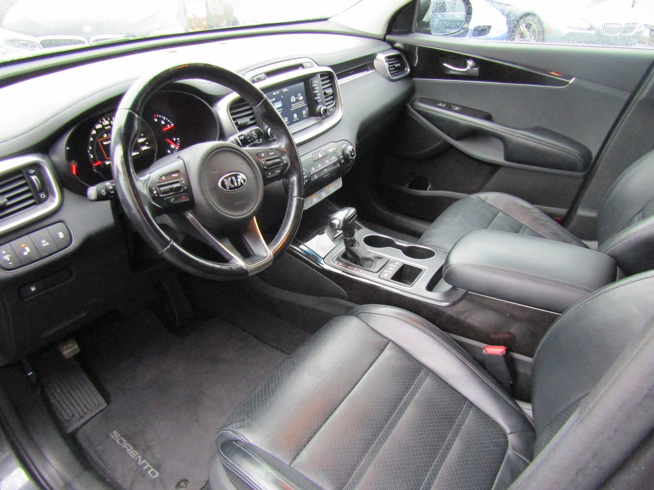 2018 Kia Sorento EX, Camera, DVD, Blind Spot, Leather, Memory, Alloy, *Certified* Photo