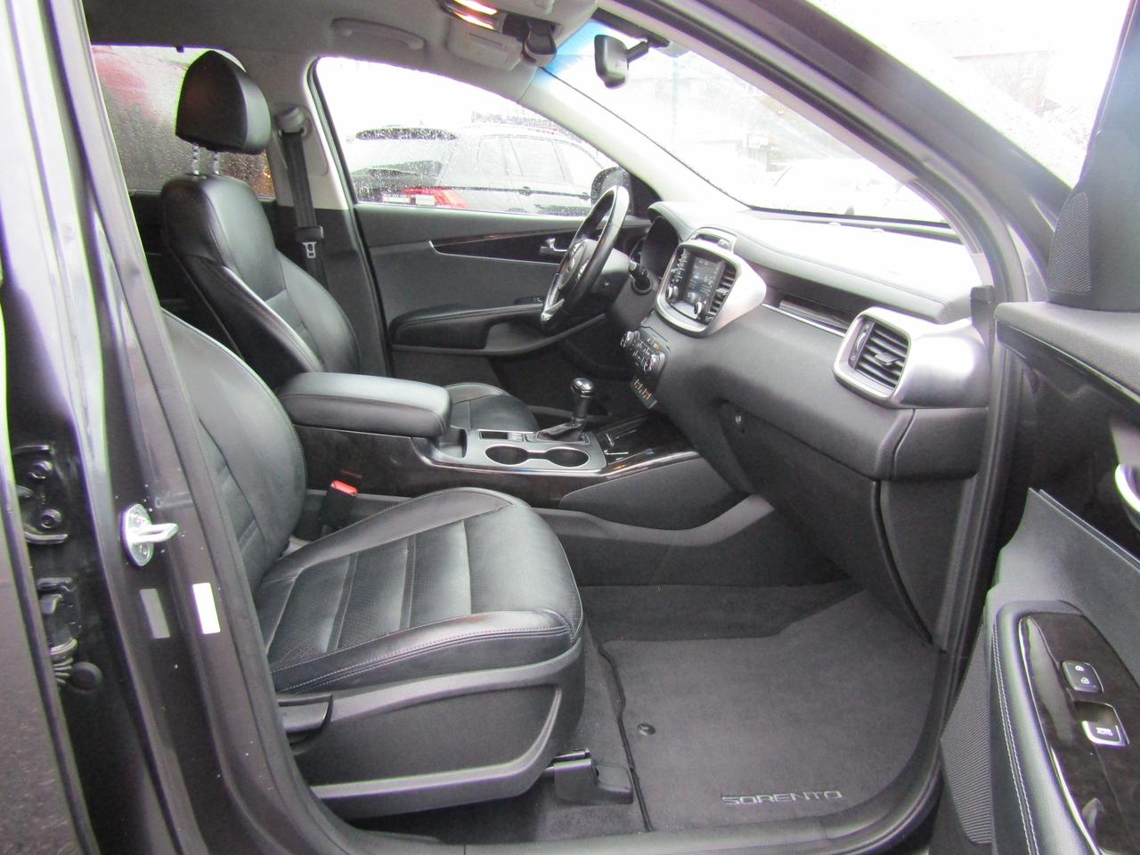 2018 Kia Sorento EX, Camera, DVD, Blind Spot, Leather, Memory, Alloy, *Certified* Photo