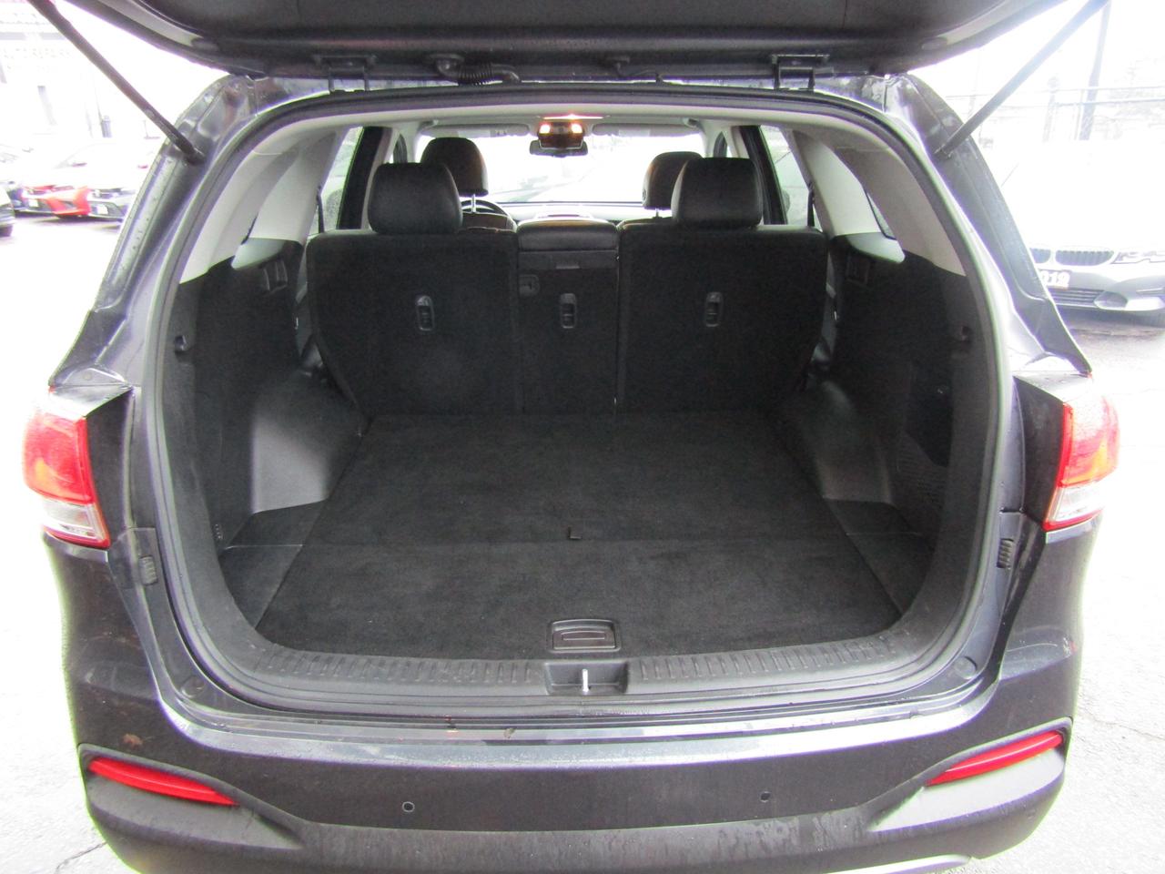 2018 Kia Sorento EX, Camera, DVD, Blind Spot, Leather, Memory, Alloy, *Certified* Photo