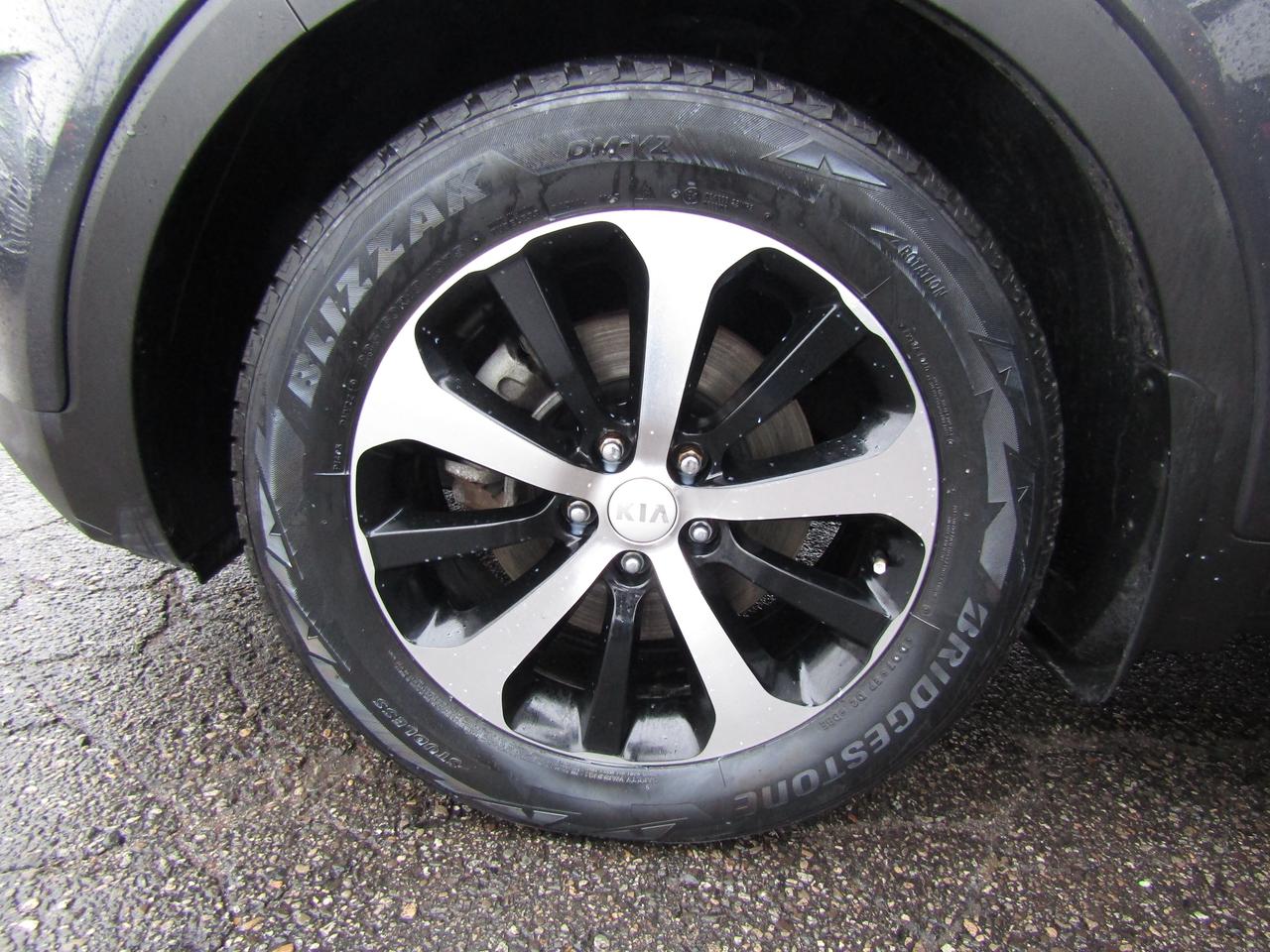 2018 Kia Sorento EX, Camera, DVD, Blind Spot, Leather, Memory, Alloy, *Certified* Photo