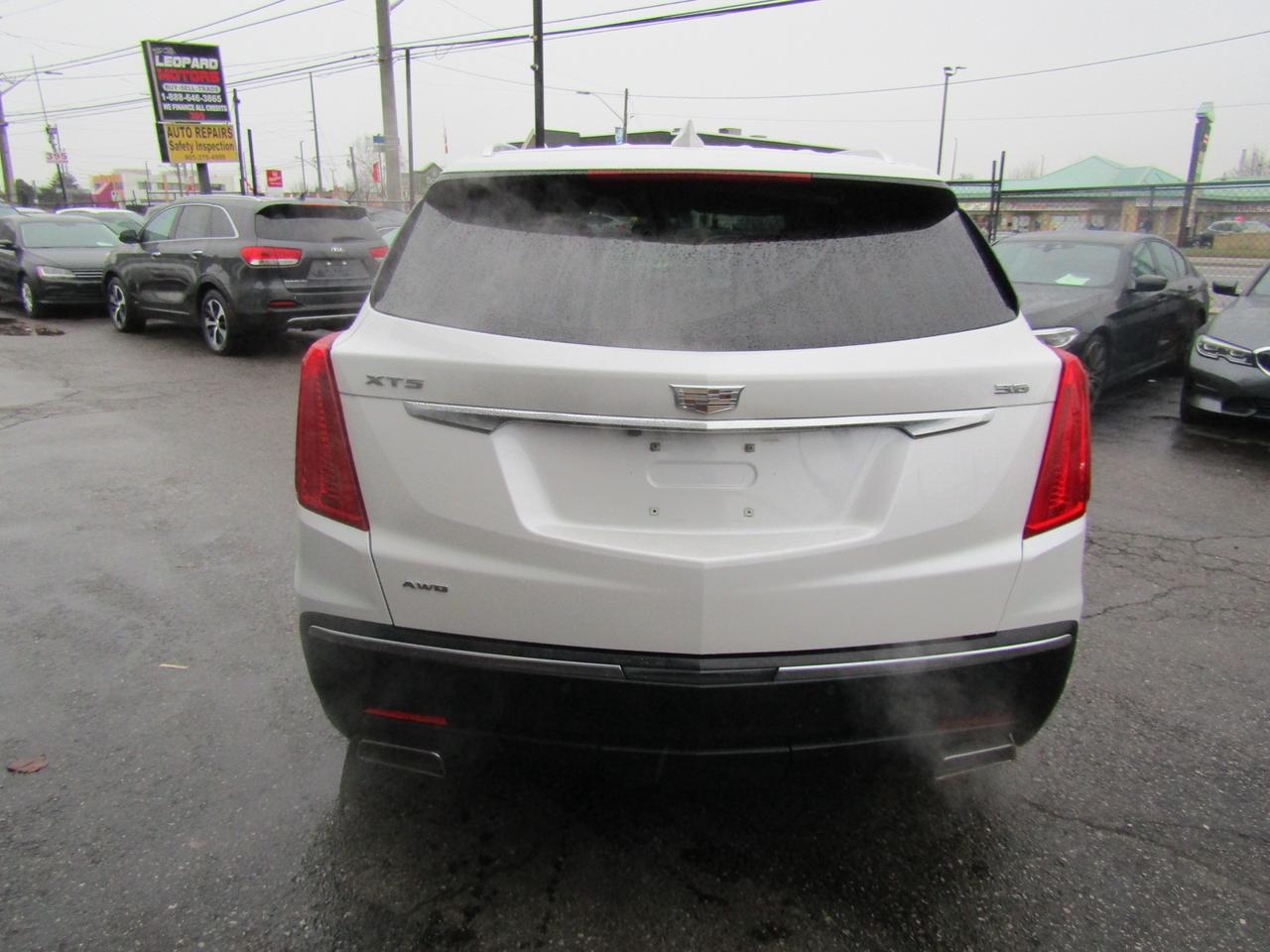 2019 Cadillac XT5 Premium Luxury, AWD, Navi, Pano, Leather, Camera, *Certified* Photo