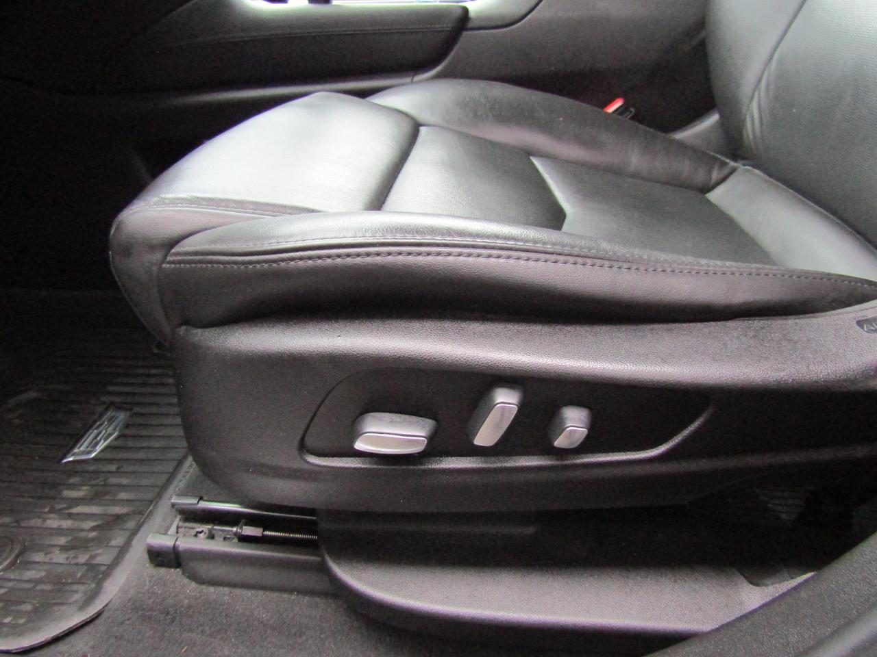 2019 Cadillac XT5 Premium Luxury, AWD, Navi, Pano, Leather, Camera, *Certified* Photo