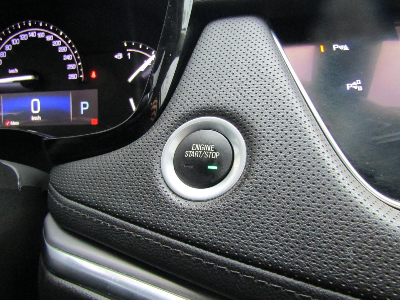 2019 Cadillac XT5 Premium Luxury, AWD, Navi, Pano, Leather, Camera, *Certified* Photo