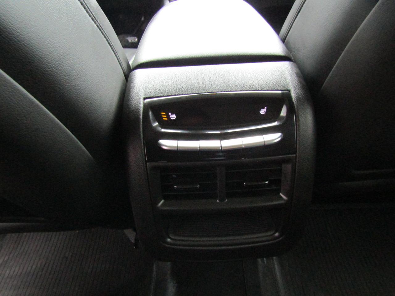 2019 Cadillac XT5 Premium Luxury, AWD, Navi, Pano, Leather, Camera, *Certified* Photo