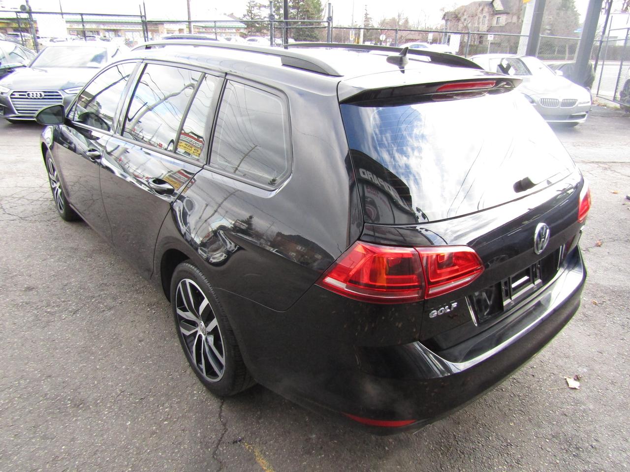 2016 Volkswagen Jetta SportWagen Highline,Blind Spots, Navi,Bluetooth,Cruise Ctrl*Certified* Photo