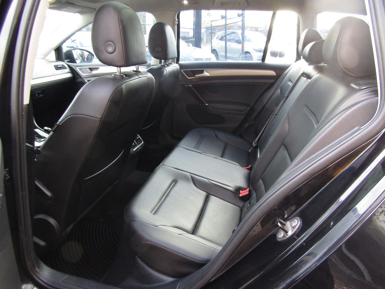 2016 Volkswagen Jetta SportWagen Highline,Blind Spots, Navi,Bluetooth,Cruise Ctrl*Certified* Photo