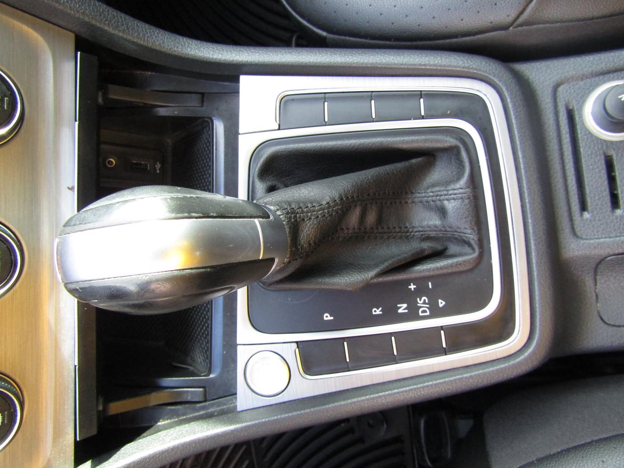 2016 Volkswagen Jetta SportWagen Highline,Blind Spots, Navi,Bluetooth,Cruise Ctrl*Certified* Photo