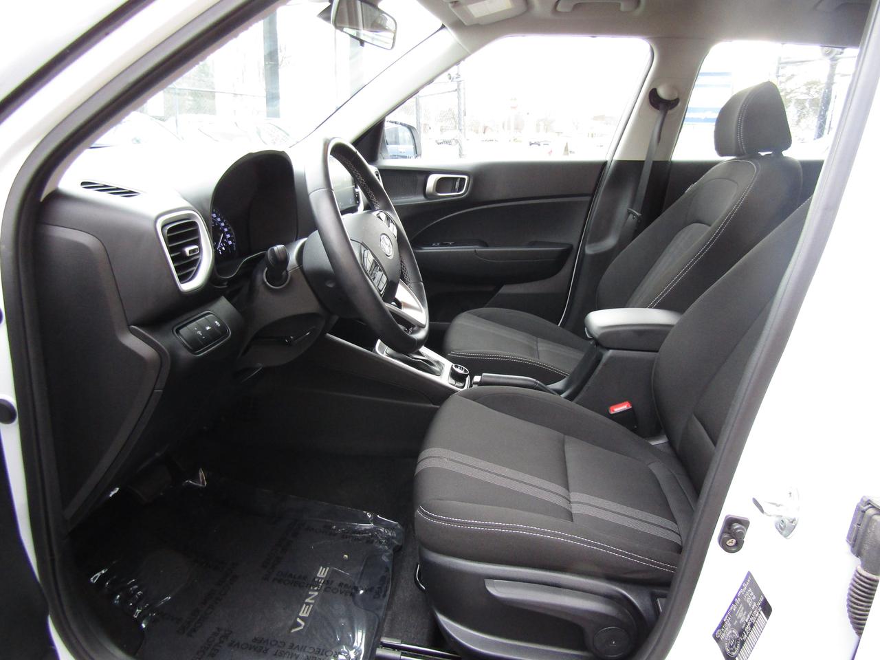 2022 Hyundai Venue SEL, Camera, Blind spot, Line Assist, Alloy, *Certified* Photo