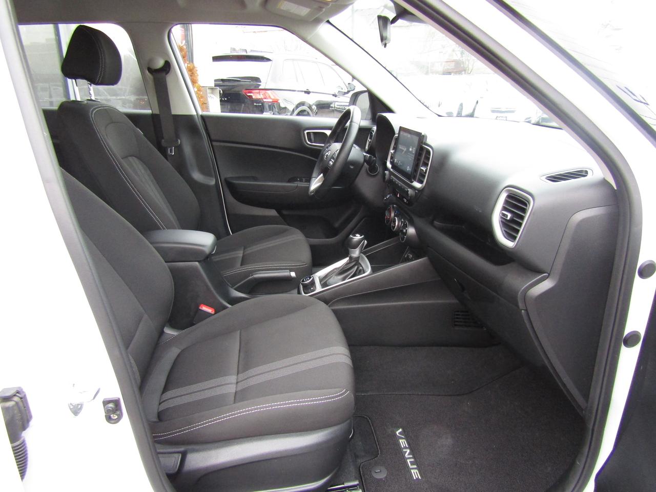 2022 Hyundai Venue SEL, Camera, Blind spot, Line Assist, Alloy, *Certified* Photo