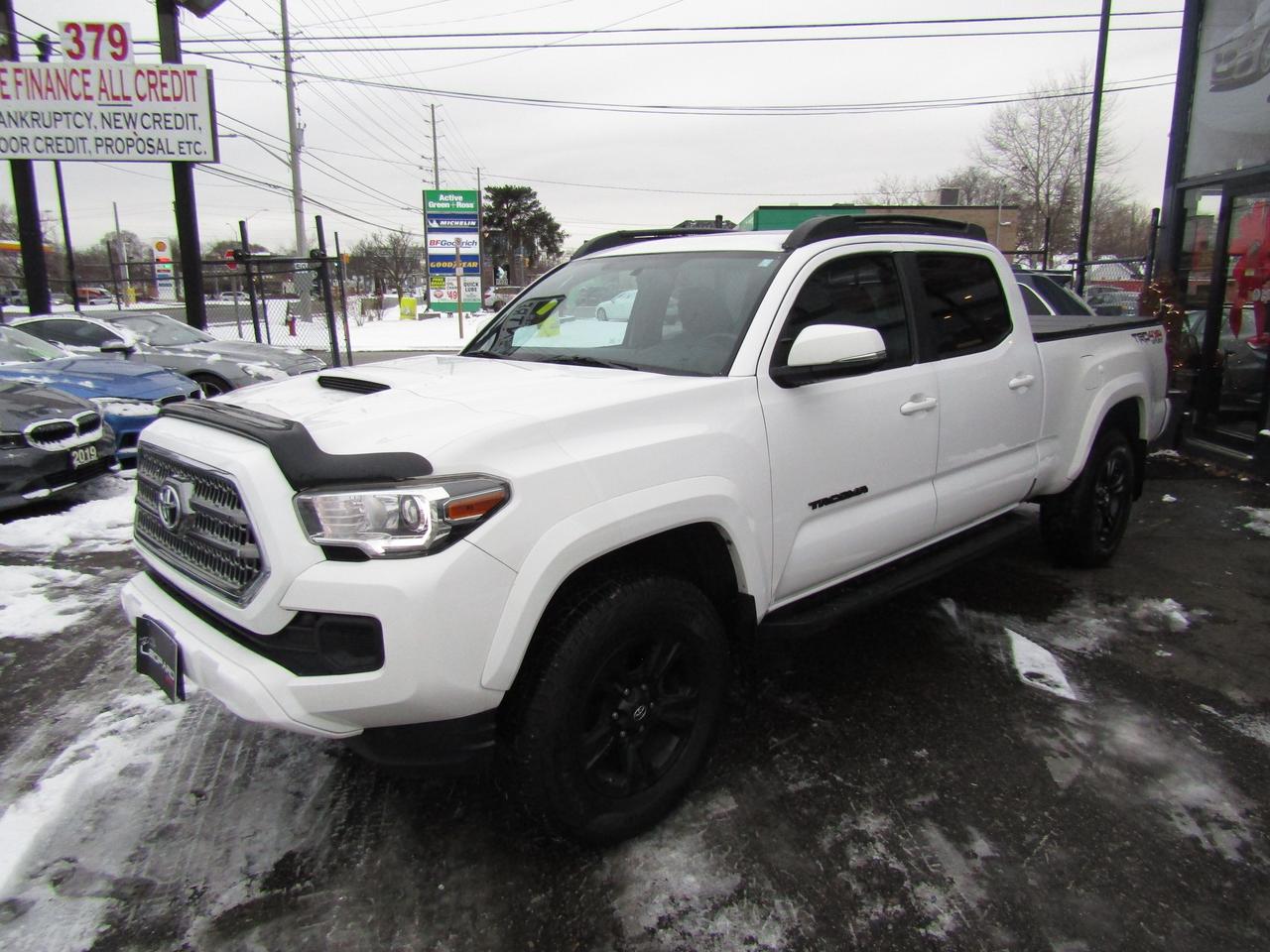 2017 Toyota Tacoma TRD, 4X4, Navi, Camera, Cruise Ctrl, Bluetooth **Certified** Photo2