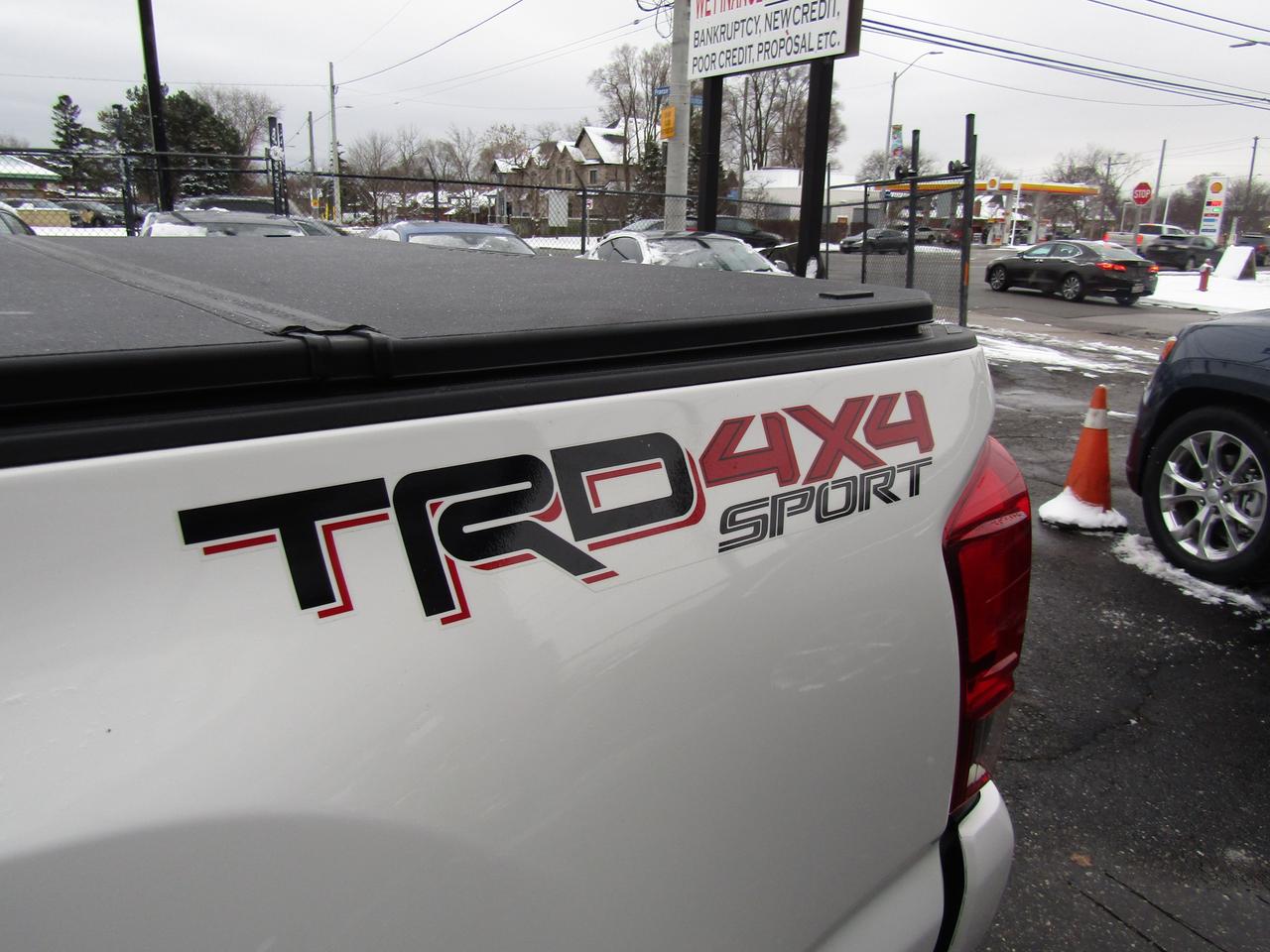 2017 Toyota Tacoma TRD, 4X4, Navi, Camera, Cruise Ctrl, Bluetooth **Certified** Photo