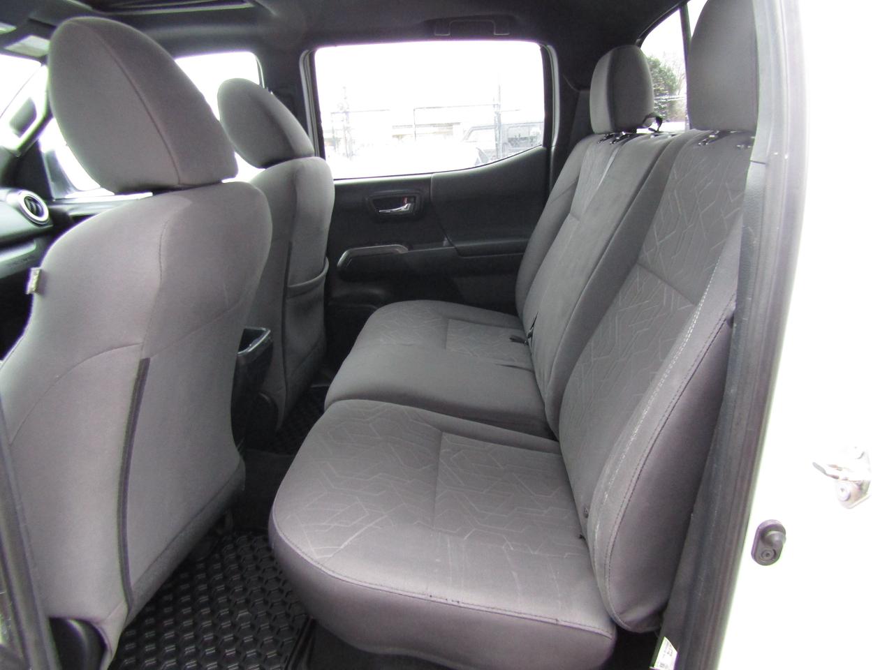 2017 Toyota Tacoma TRD, 4X4, Navi, Camera, Cruise Ctrl, Bluetooth **Certified** Photo