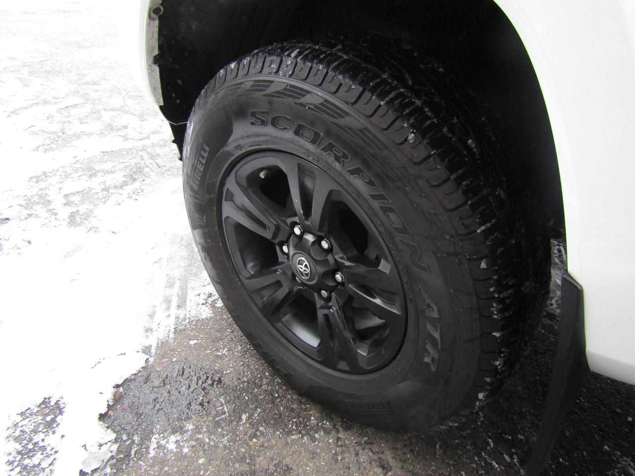 2017 Toyota Tacoma TRD, 4X4, Navi, Camera, Cruise Ctrl, Bluetooth **Certified** Photo