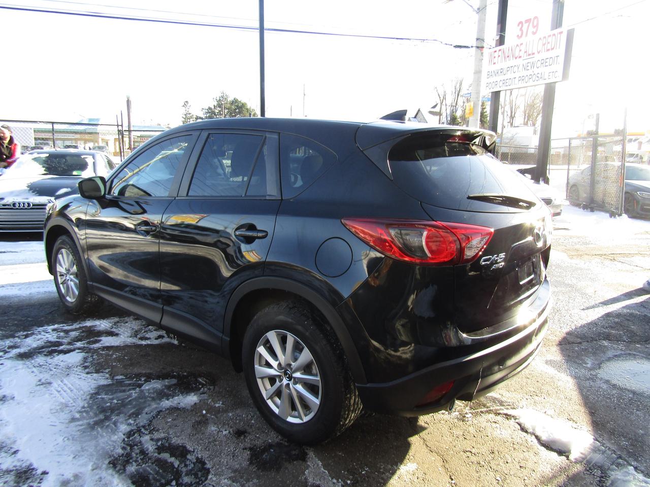 2016 Mazda CX-5 Touring, Navi, Sunroof, Camera, Blind Spot, Bluetooth, *Certified* Photo4