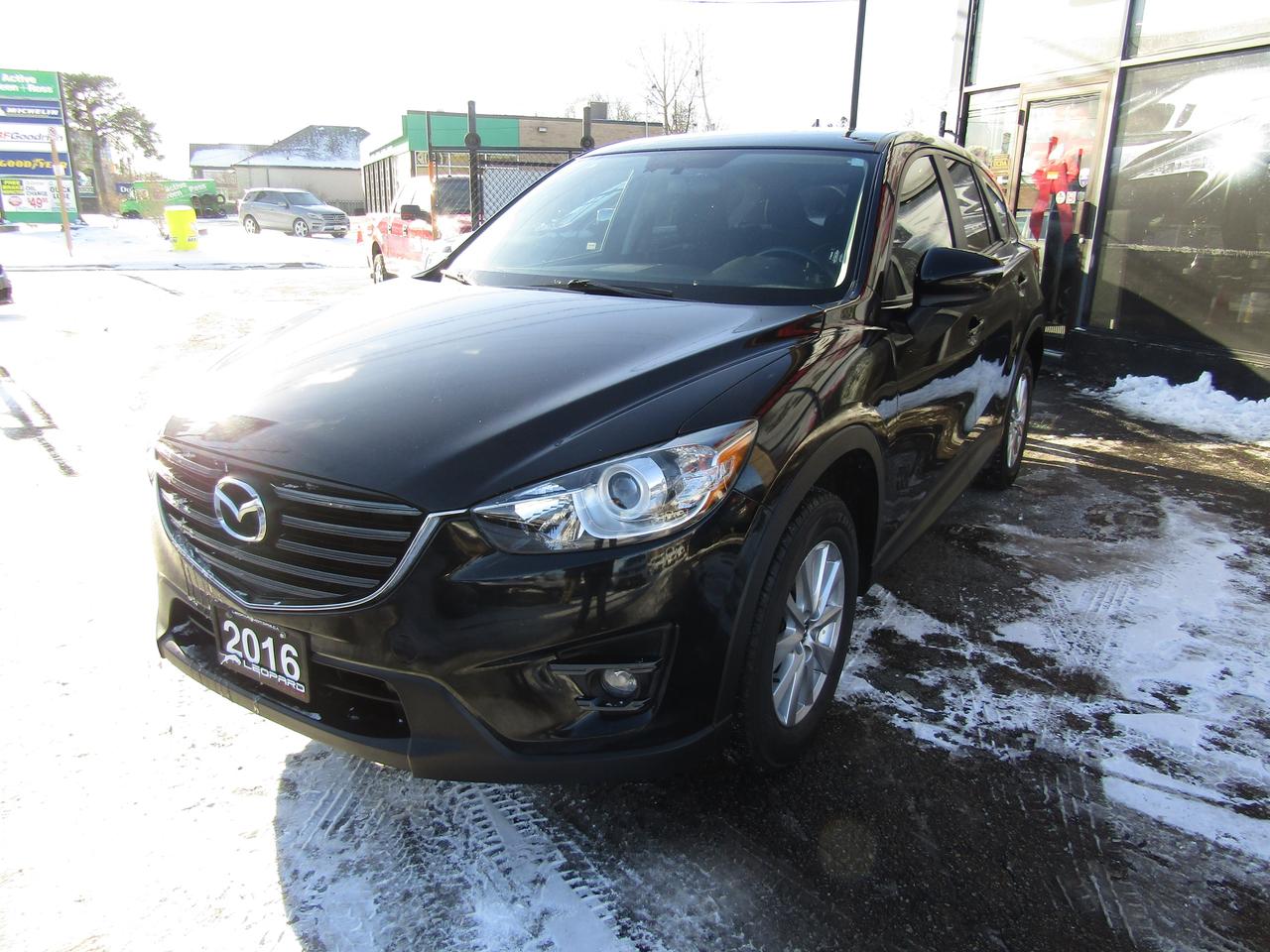 2016 Mazda CX-5 Touring, Navi, Sunroof, Camera, Blind Spot, Bluetooth, *Certified* Photo2