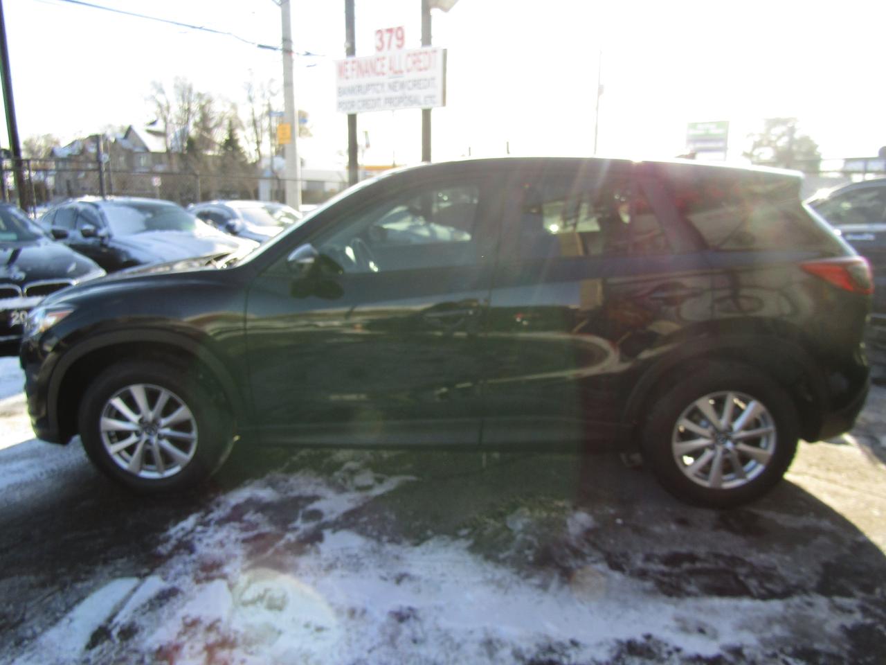 2016 Mazda CX-5 Touring, Navi, Sunroof, Camera, Blind Spot, Bluetooth, *Certified* Photo3