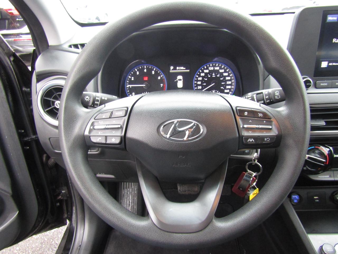 2022 Hyundai KONA SE, AWD, Lane Assist, Camera, Bluetooth, Alloy, *Certified* Photo