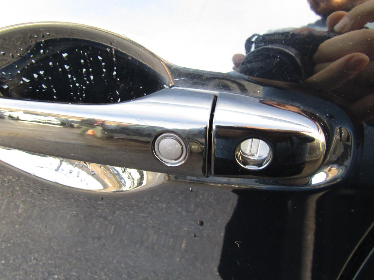 2016 Honda CR-V EX, AWD, Sunroof, Camera, Bluetooth, Alloy, *Certified* Photo