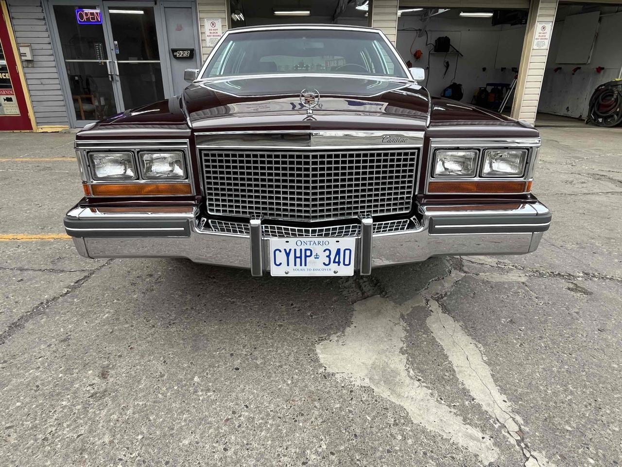 1981 Cadillac Fleetwood Brougham Fleetwood Brougham 6.4 Photo