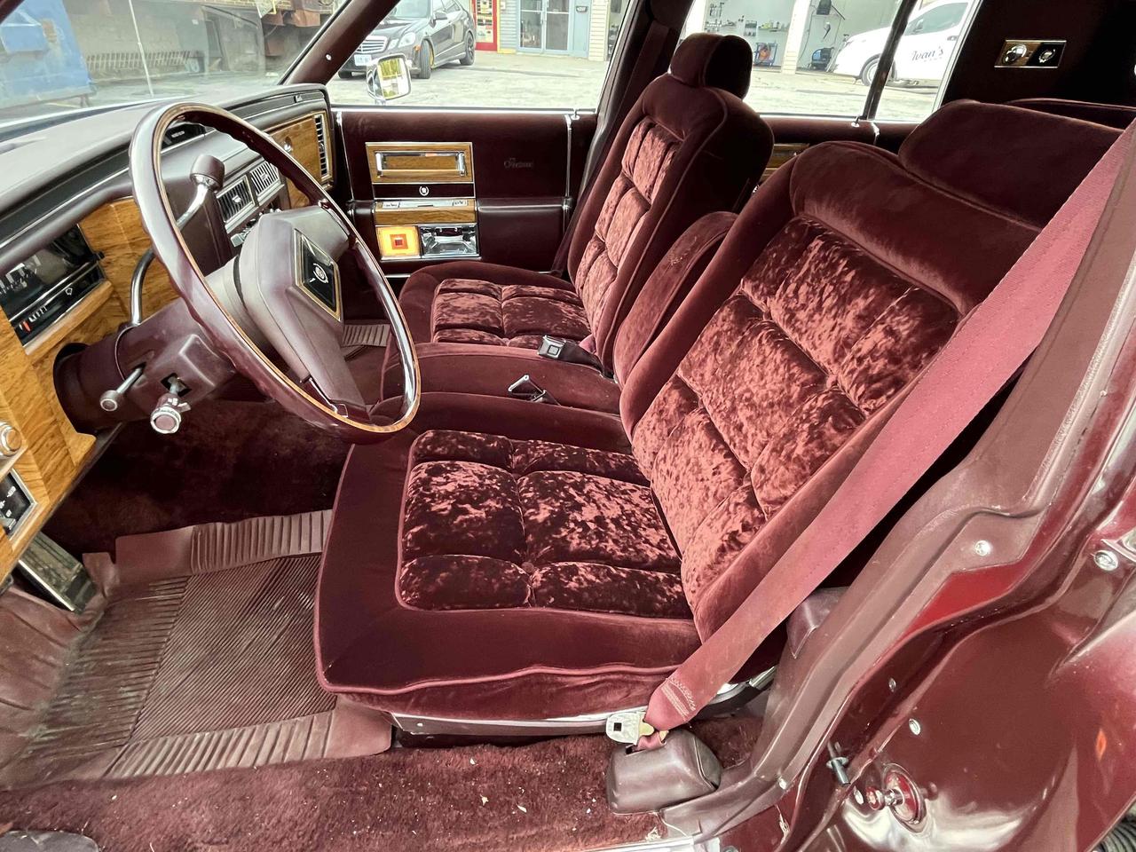 1981 Cadillac Fleetwood Brougham Fleetwood Brougham 6.4 Photo