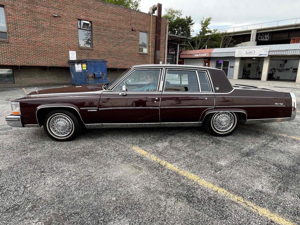 1981 Cadillac Fleetwood Brougham Fleetwood Brougham 6.4 Photo