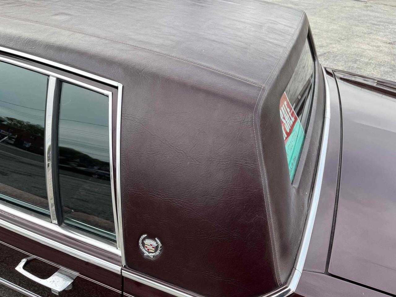 1981 Cadillac Fleetwood Brougham Fleetwood Brougham 6.4 Photo