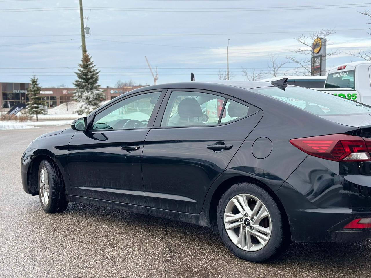 2020 Hyundai Elantra Limited Photo